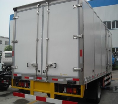 冷藏車與醫療廢物運輸車 專業車輛的選擇與廠家指南